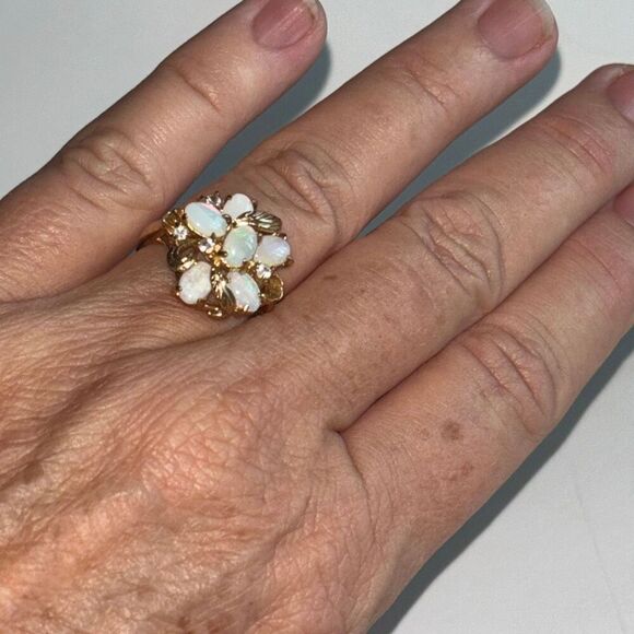 NWT heavy yellow 18kt gold electroplate ring Sz 7 w/6 opals floral - Picture 7 of 9